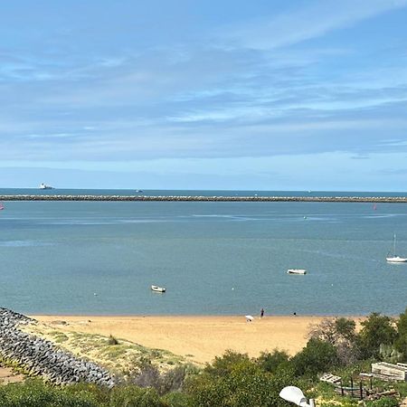 El Apartamento De Amy Con Vistas Al Mar Mazagon Ngoại thất bức ảnh