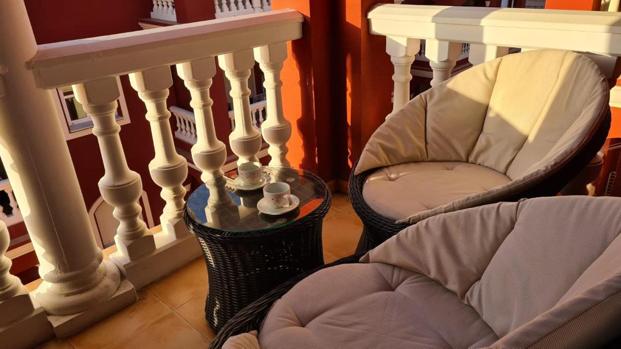 El Apartamento De Amy Con Vistas Al Mar Mazagon Ngoại thất bức ảnh
